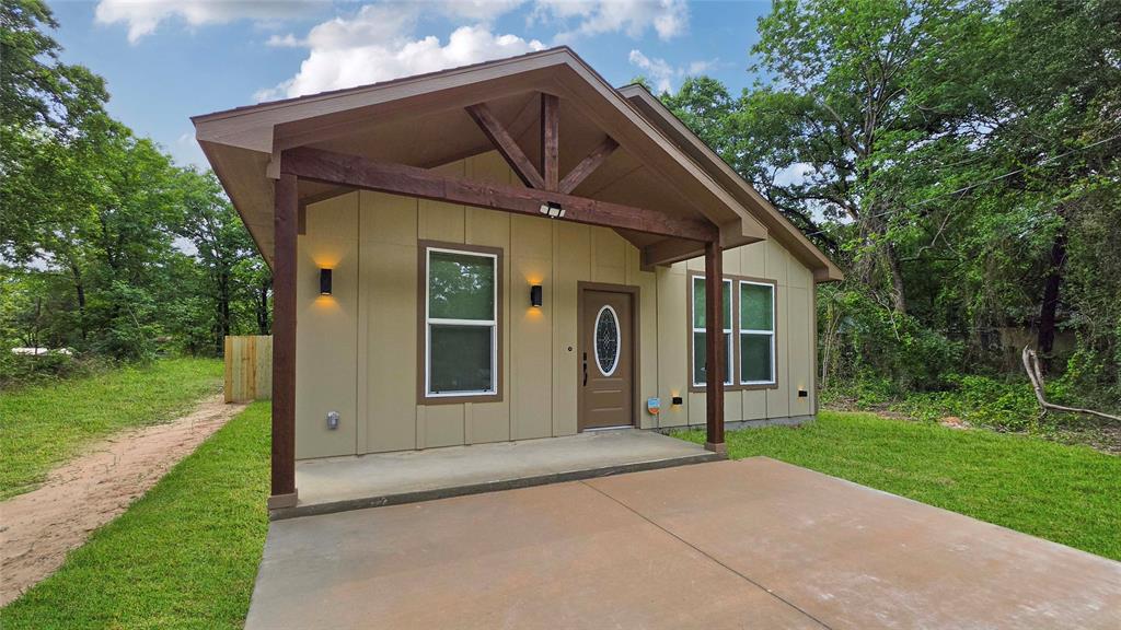 163 Lake Creek Road Mabank, TX 75156 - Photo 2 of 25