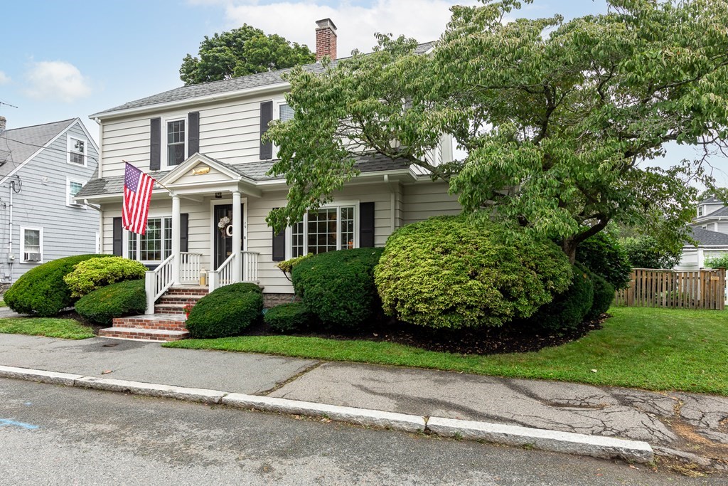 15 Ruby Avenue Marblehead, MA 01945 - Photo 2 of 37