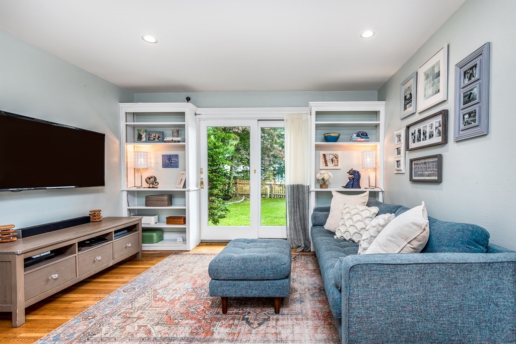 15 Ruby Avenue Marblehead, MA 01945 - Photo 8 of 37