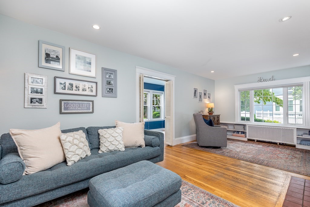 15 Ruby Avenue Marblehead, MA 01945 - Photo 9 of 37