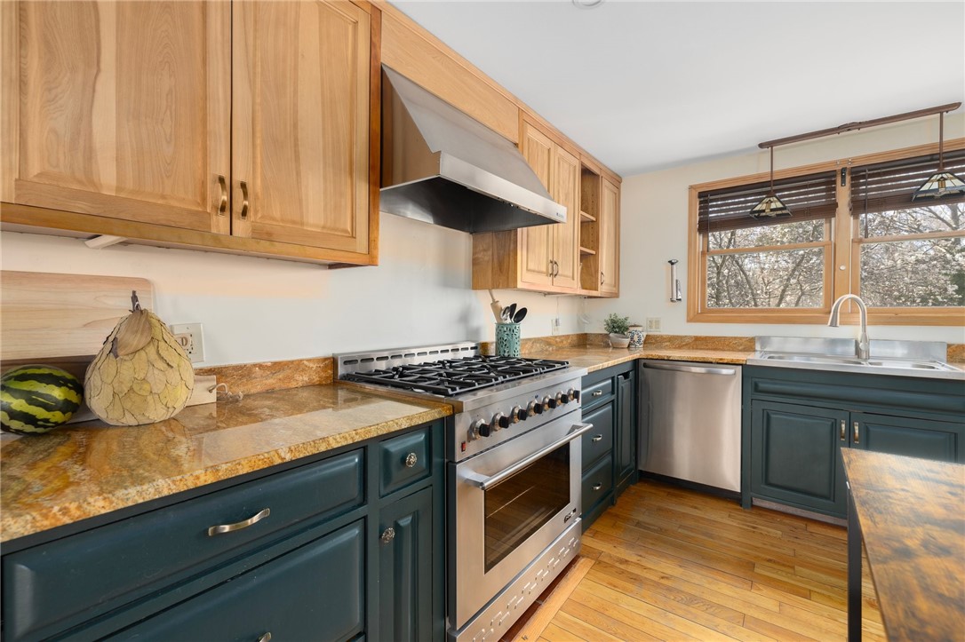 47 Sawmill Road Glocester, RI 02814 - Photo 7 of 49