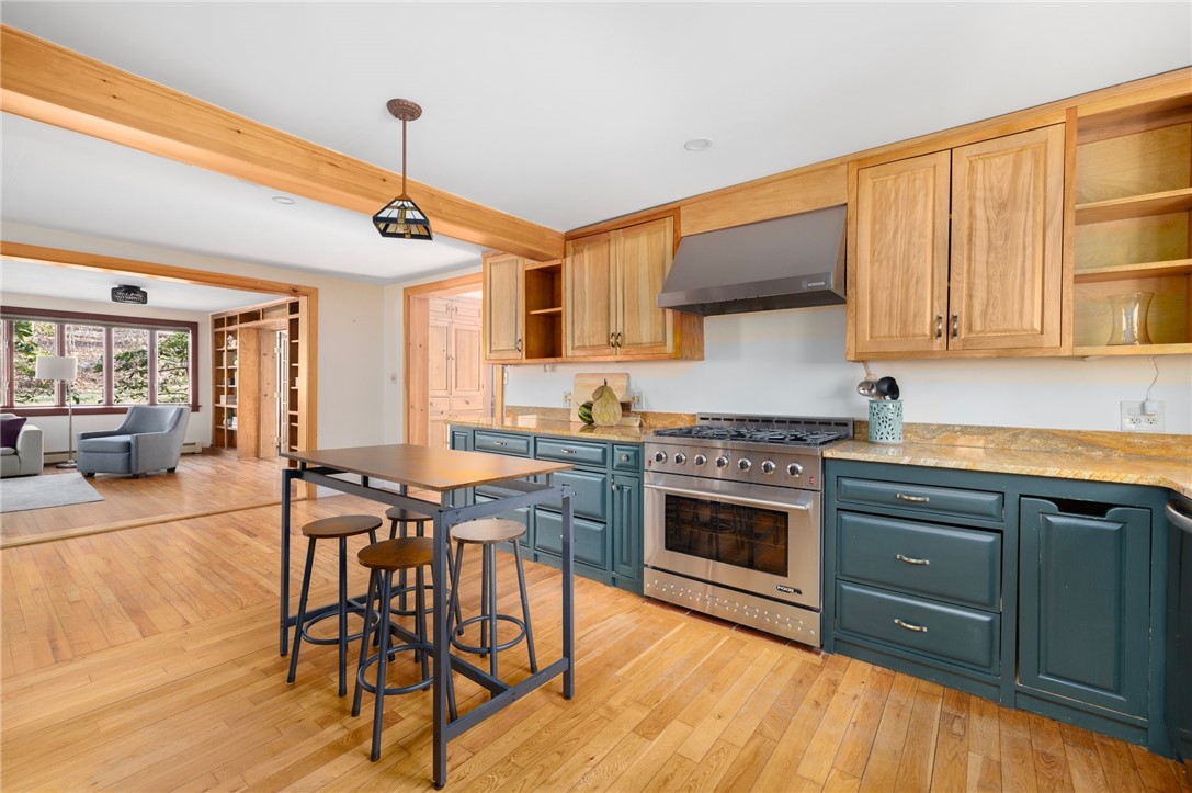 47 Sawmill Road Glocester, RI 02814 - Photo 8 of 49