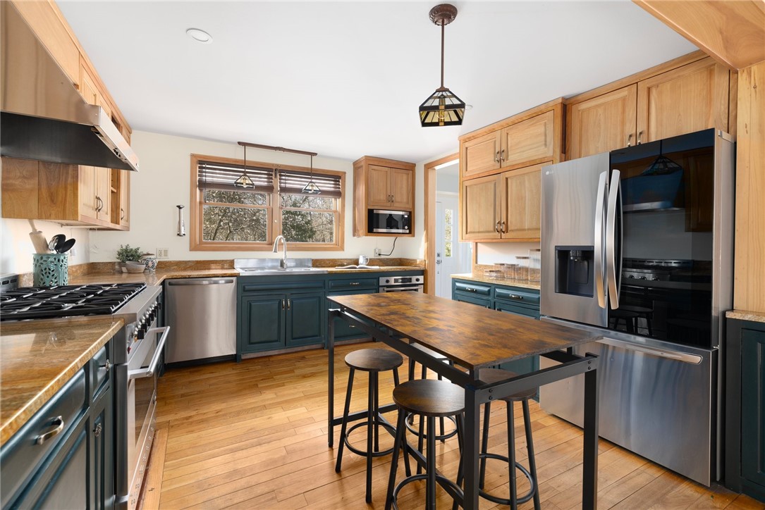 47 Sawmill Road Glocester, RI 02814 - Photo 9 of 49