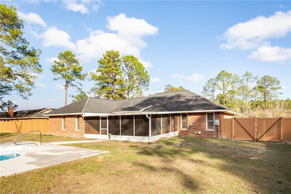 1249 Cherrywood Road Waycross, GA 31503 - Photo 11 of 46 Photo 11