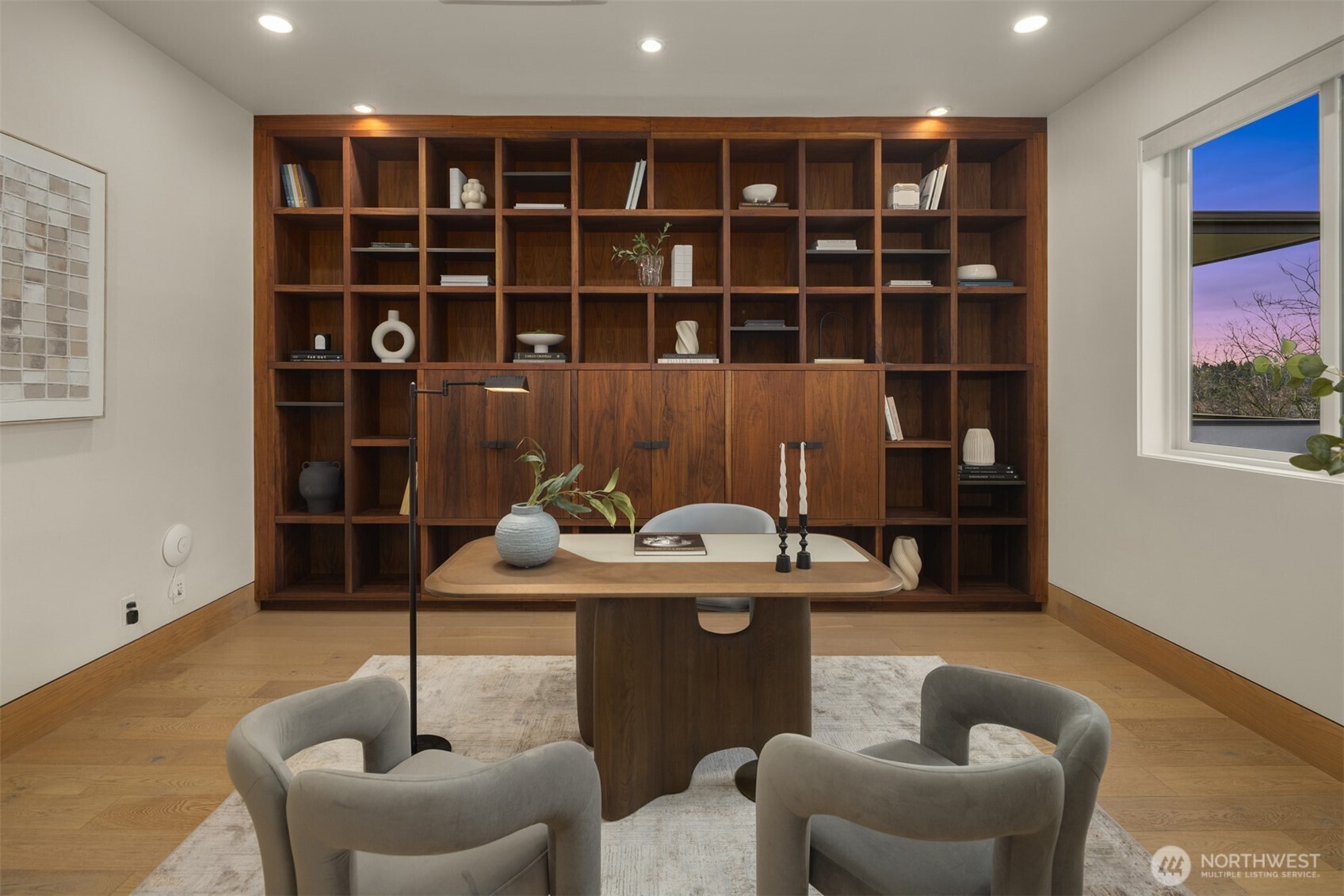 8926 Northeast 36th Street Yarrow Point, WA 98004 - Photo 21 of 40 a room with furniture and a potted plant