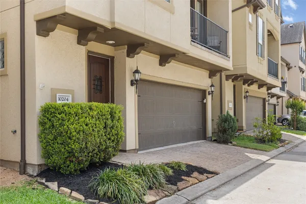 $394,900 | 10204 Spring Shadows Park Circle, Houston, TX 77080