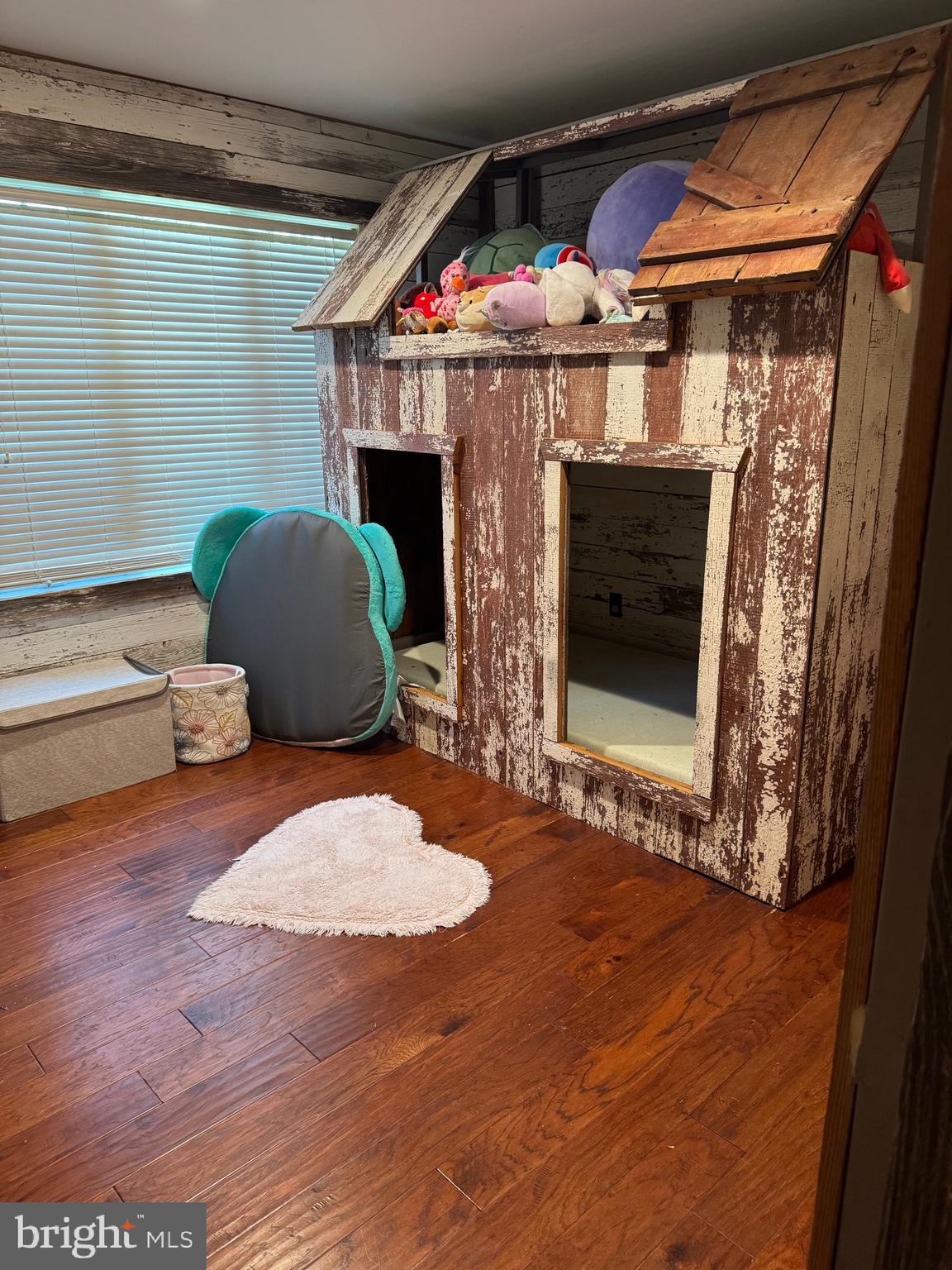 1089 Pond Neck Road Earleville, MD 21919 - Photo 8 of 34 a living room with furniture and a fireplace