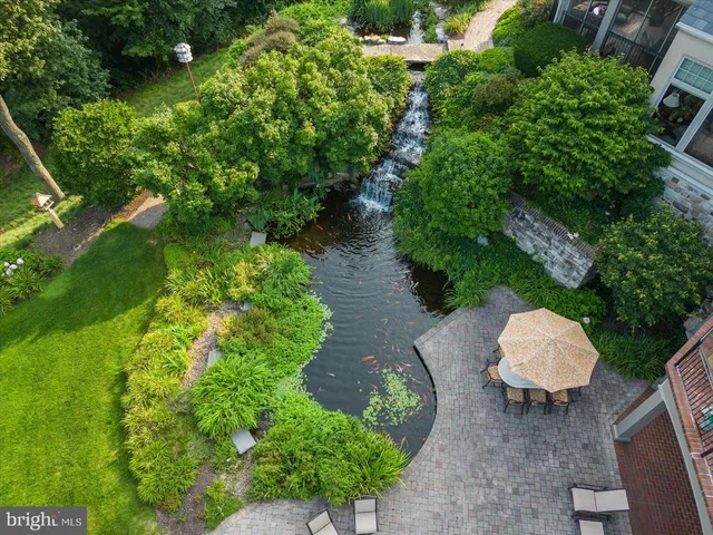 $3,950,000 | 300 River Bend Drive, Enola, PA 17025