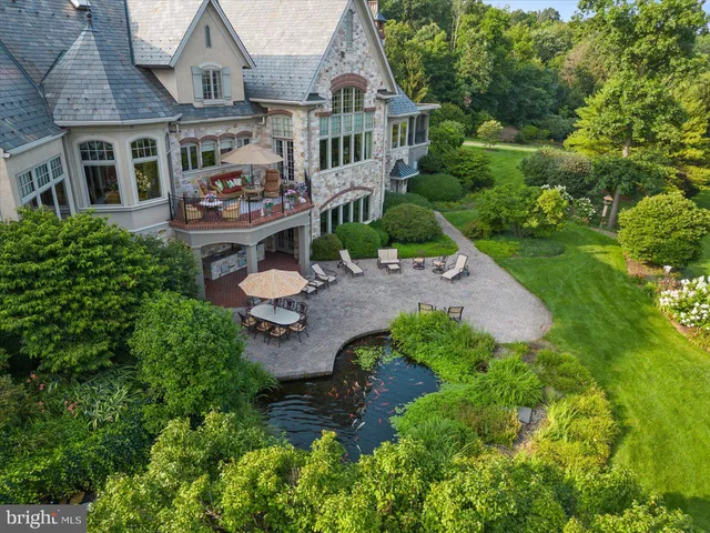 $3,950,000 | 300 River Bend Drive, Enola, PA 17025