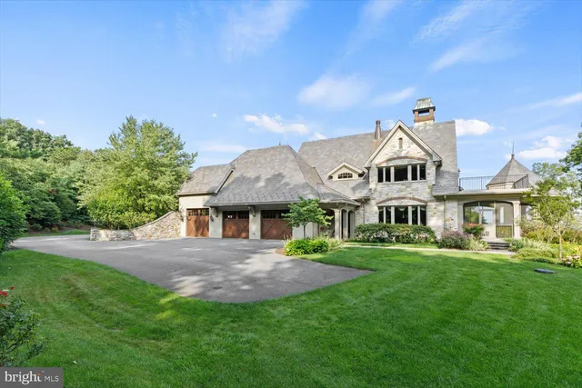 $3,950,000 | 300 River Bend Drive, Enola, PA 17025