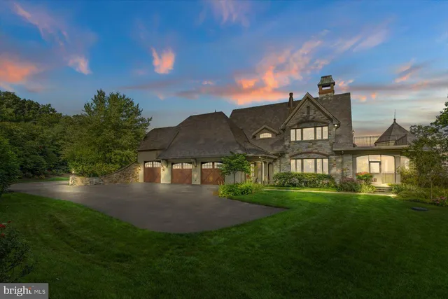 $3,950,000 | 300 River Bend Drive, Enola, PA 17025