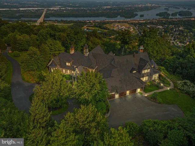 $3,950,000 | 300 River Bend Drive, Enola, PA 17025