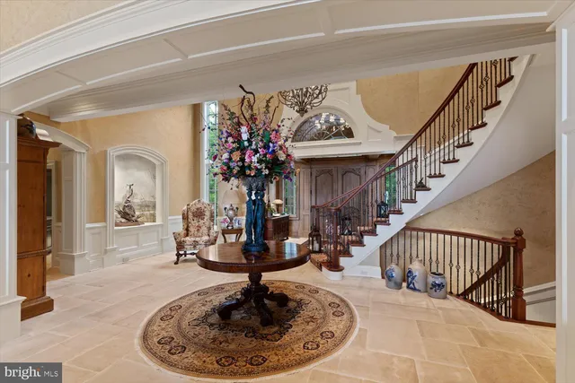 a view of entryway and hall