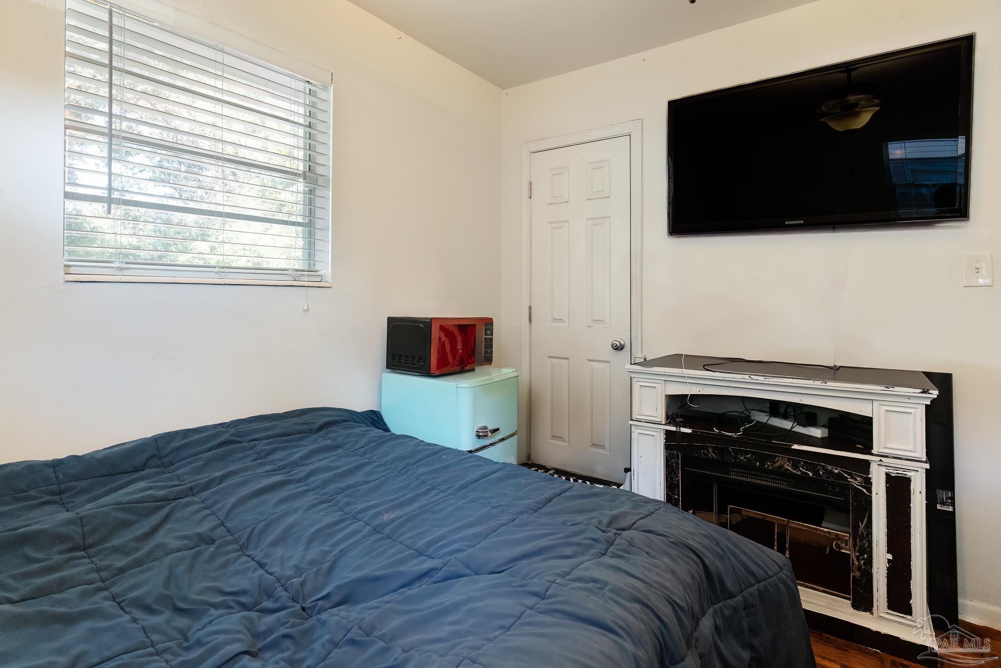 918 East Montclair Road Pensacola, FL 32505 - Photo 11 of 15