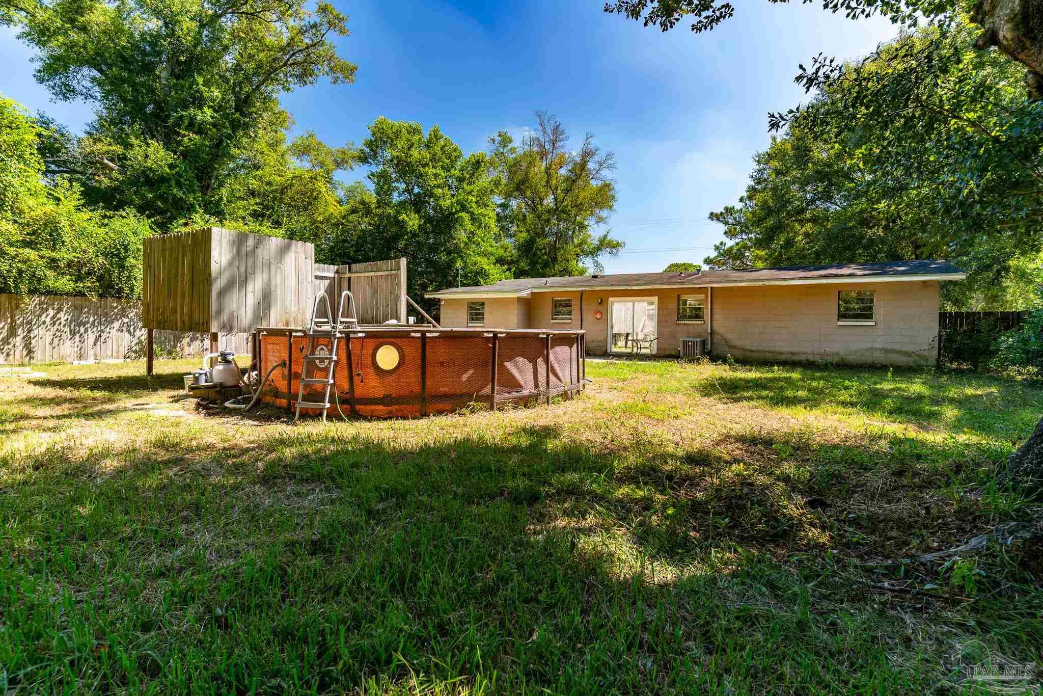 918 East Montclair Road Pensacola, FL 32505 - Photo 14 of 15