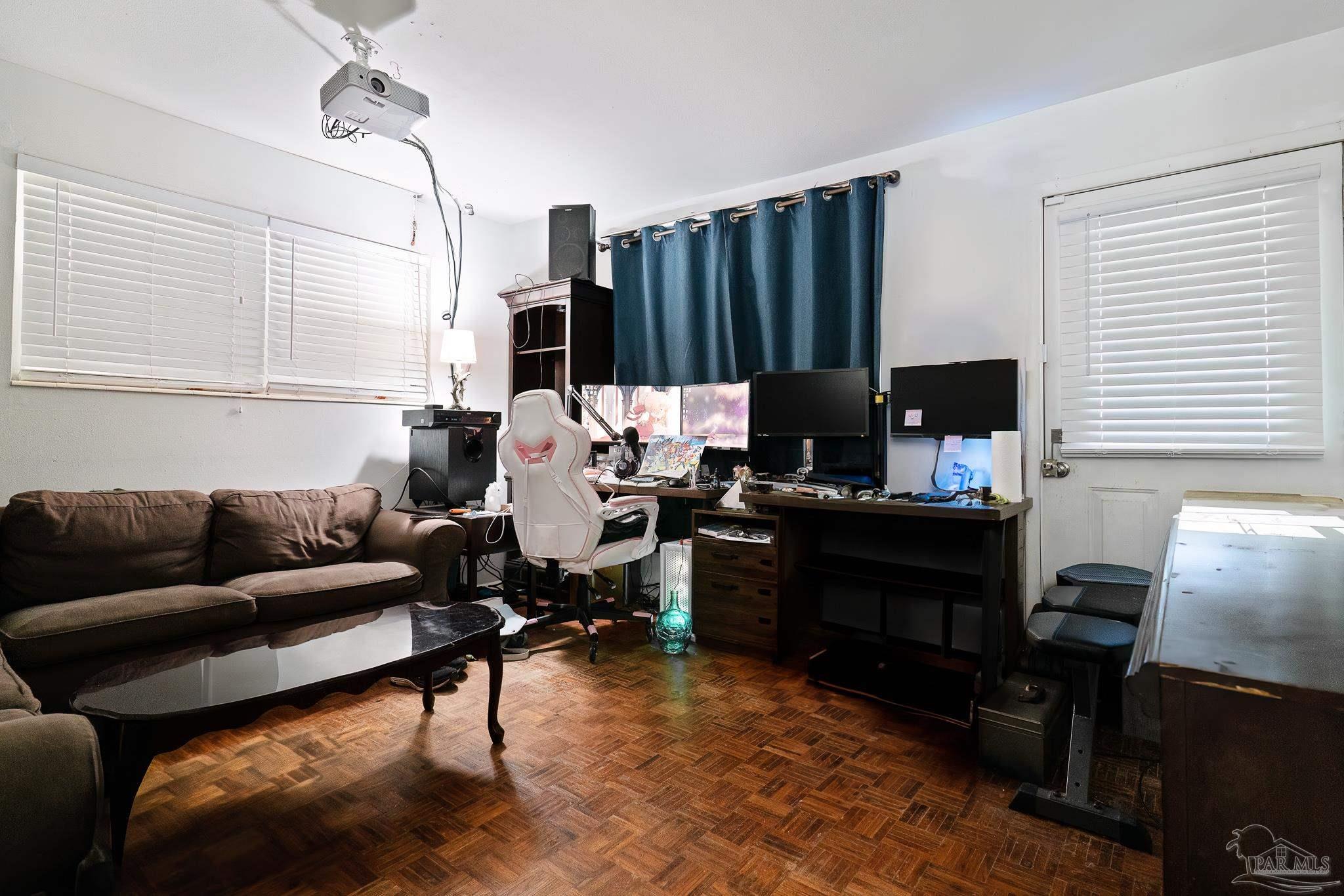 918 East Montclair Road Pensacola, FL 32505 - Photo 3 of 15