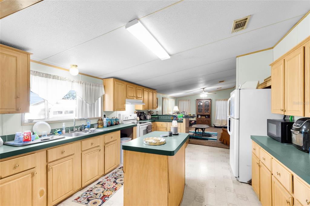 1725 Marker Road Polk City, FL 33868 - Photo 20 of 30