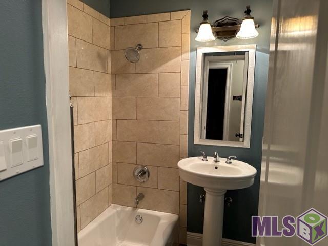10275 Oliphant Road Baton Rouge, LA 70809 - Photo 3 of 20 Hall Bath Full