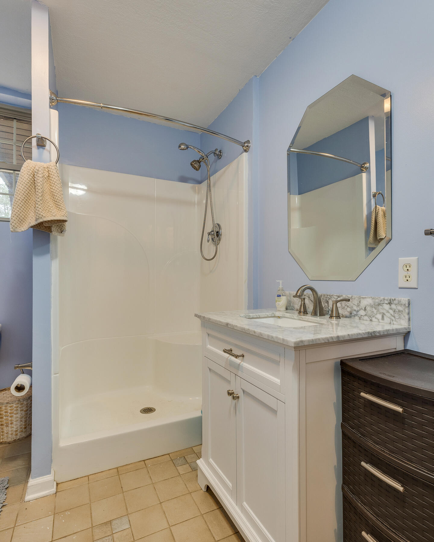113 Ridgemont Street Bristol, TN 37620 - Photo 35 of 44 035