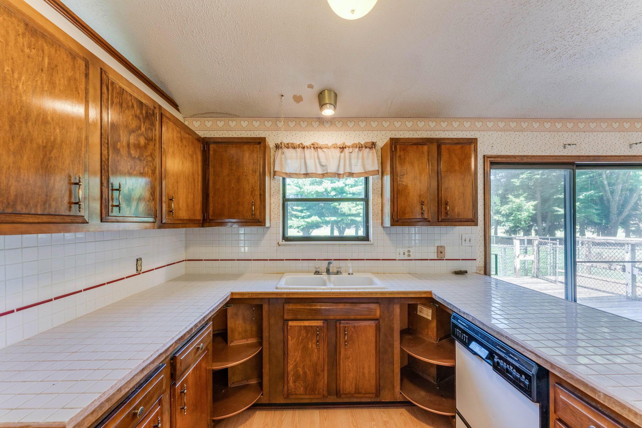 1169 James Road Newark, OH 43055 - Photo 19 of 46 26-web-or-mls-1169-james-rd