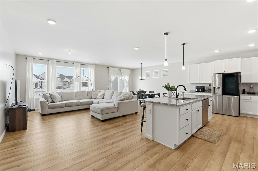 138 Rhythm Point Drive St. Peters, MO 63376 - Photo 3 of 36