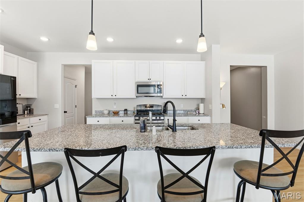 138 Rhythm Point Drive St. Peters, MO 63376 - Photo 8 of 36