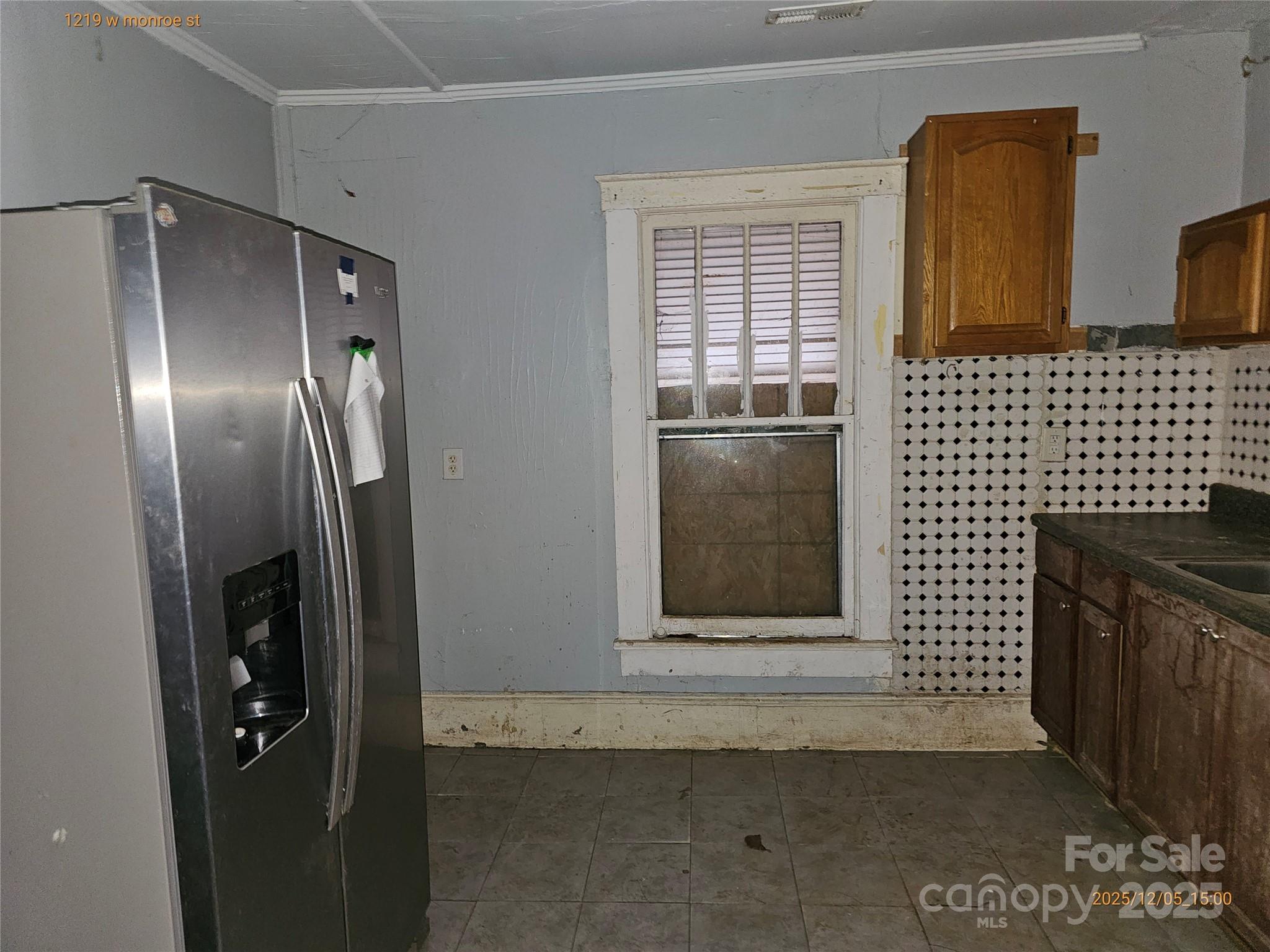 1219 West Monroe Street Salisbury, NC 28144 - Photo 11 of 15 a view of empty room with windows