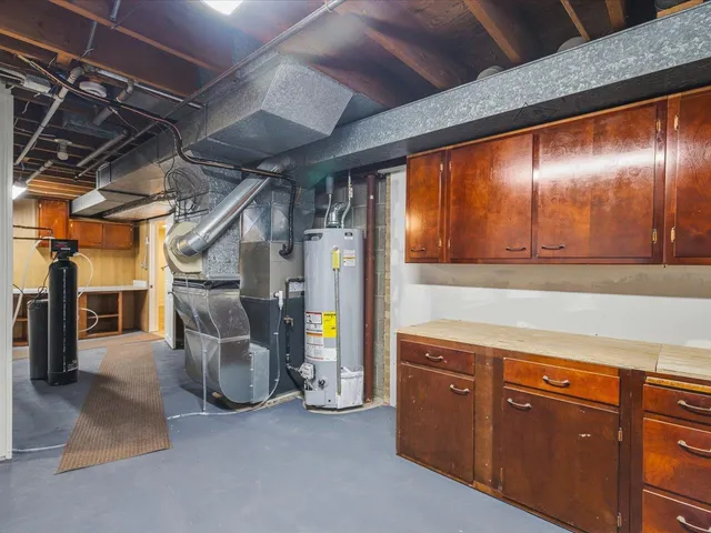 a view of utility room