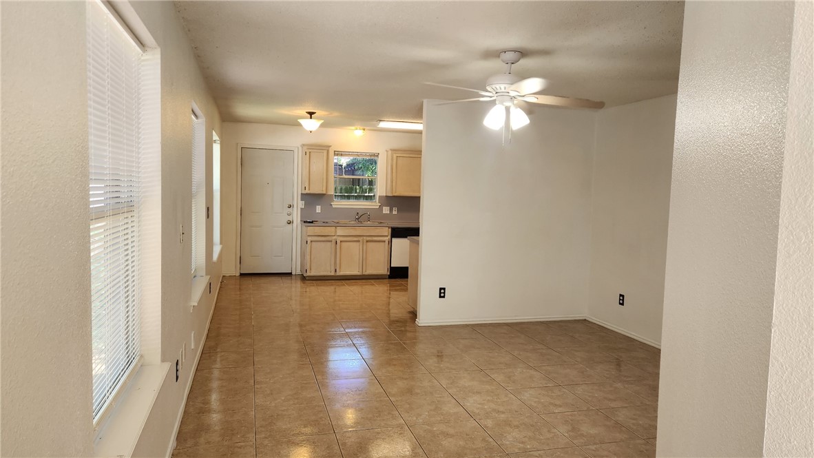 7841 Impala Drive Corpus Christi, TX 78414 - Photo 3 of 8