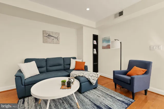 $315,000 | 1125 12th Street Northwest, Unit 31, Washington, DC 20005