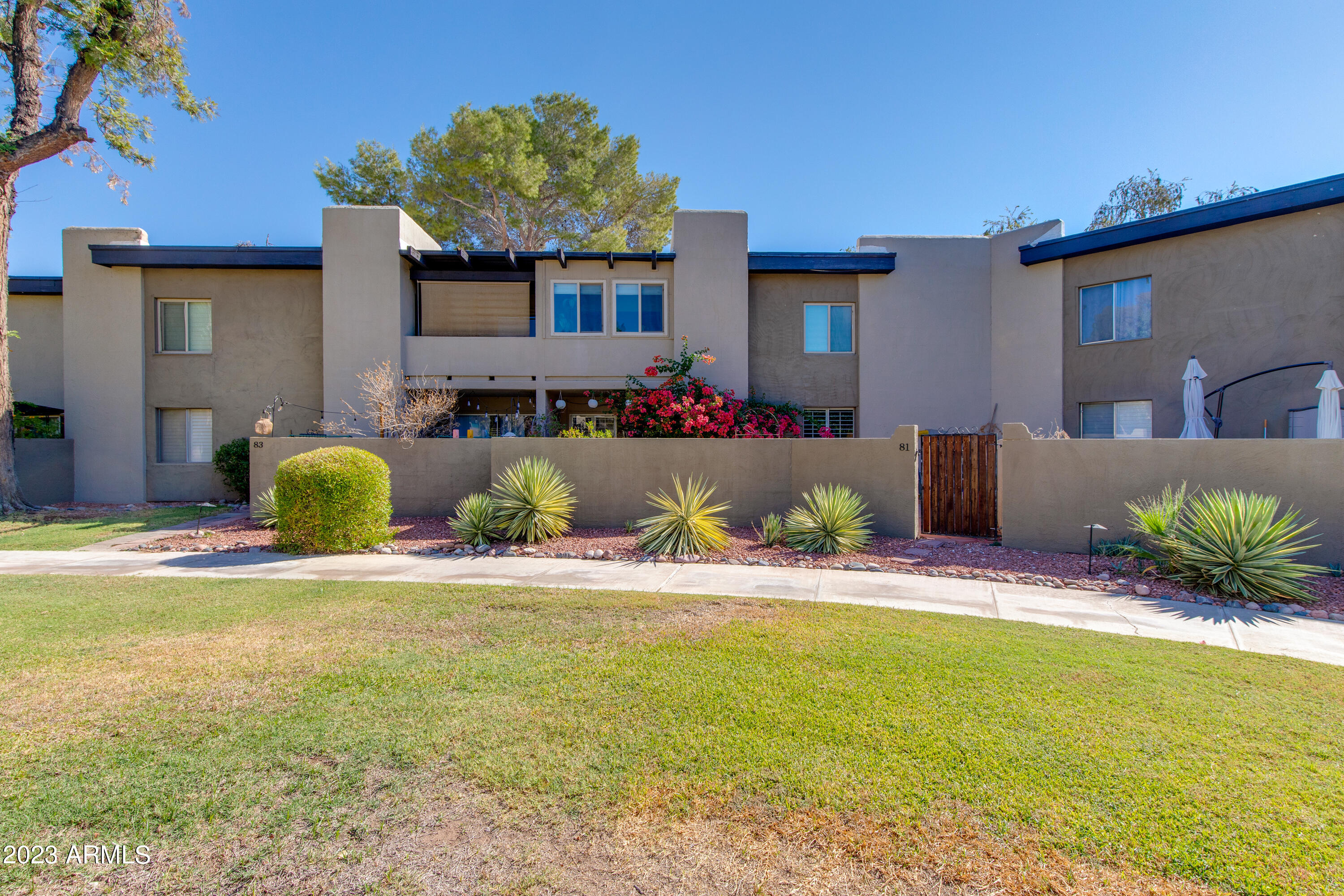 4201 East Camelback Road, Unit 81 Phoenix, AZ 85018 - Photo 2 of 32 01-Camelback