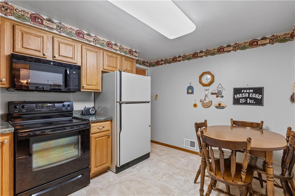 436 Sharon Road Coraopolis, PA 15108 - Photo 12 of 29 Gallery Image 12