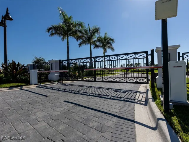 $225,000 | 5807 Double Eagle Circle, Unit 4615, Immokalee, FL 34142