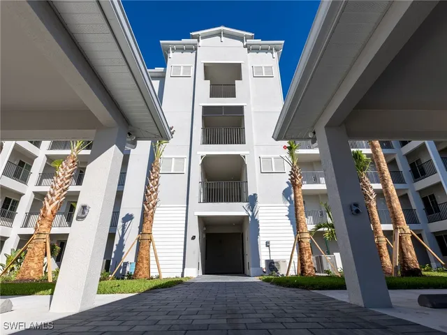 a view of front door and porch