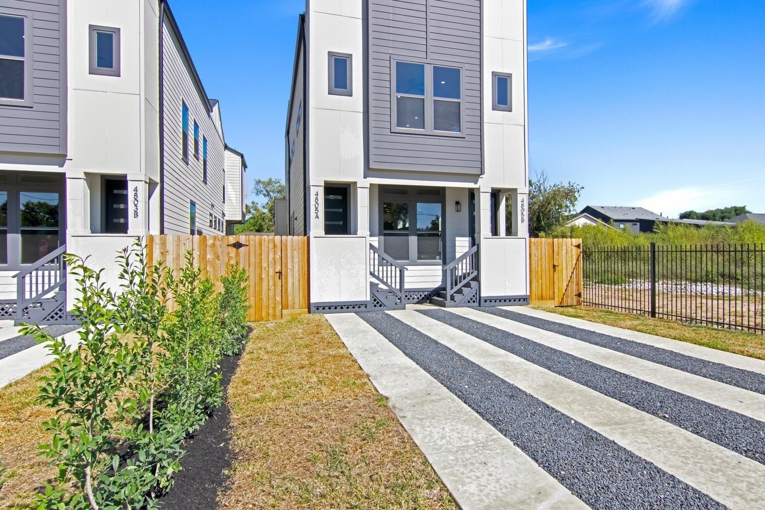 4805 Paula Street, Unit B Houston, TX 77033 - Photo 40 of 44