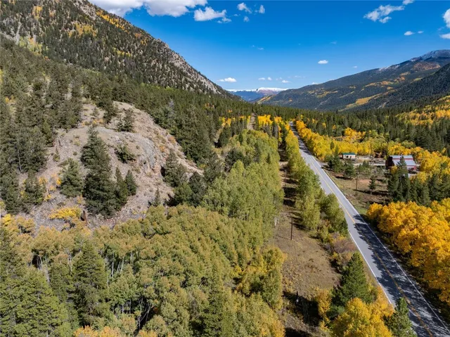 a view of an outdoor space and a yard