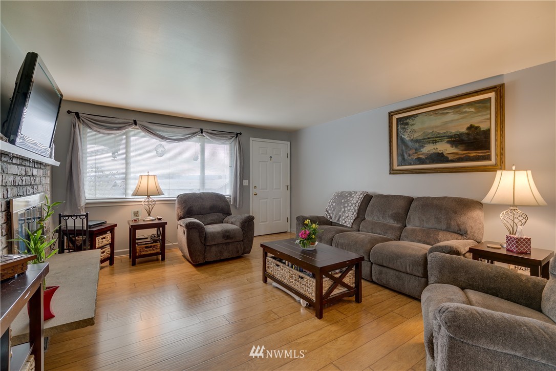 7817 Riverview Road Snohomish, WA 98290 - Photo 3 of 17 Gallery Image 3