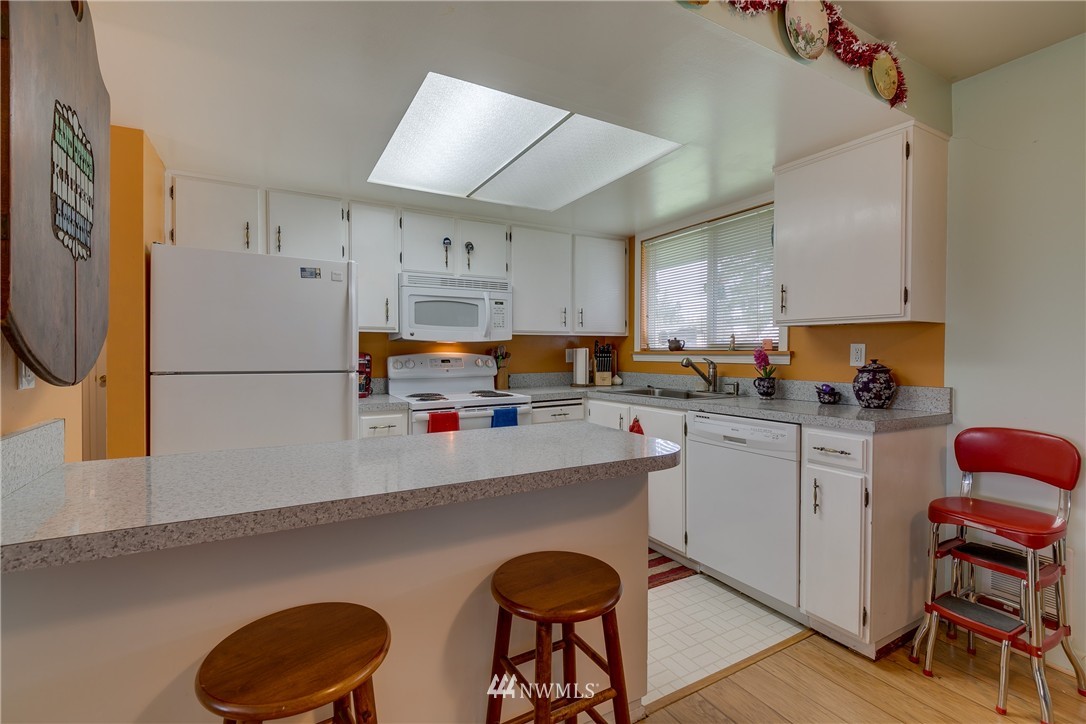 7817 Riverview Road Snohomish, WA 98290 - Photo 5 of 17 Gallery Image 5