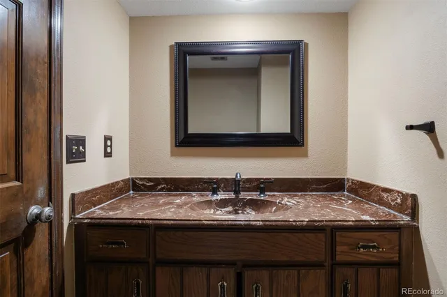 $650,000 | 3851 South Quebec Street, Denver, CO 80237