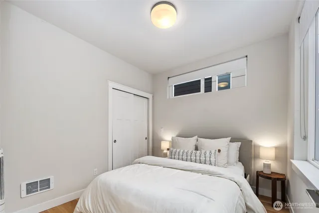 $4,250 | 1810 Northwest 89th Street, Seattle, WA 98117