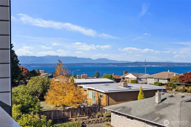 $4,250 | 1810 Northwest 89th Street, Seattle, WA 98117