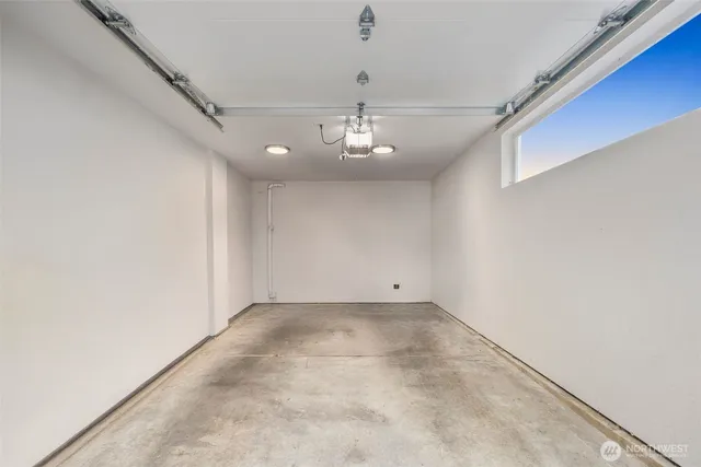 $4,250 | 1810 Northwest 89th Street, Seattle, WA 98117