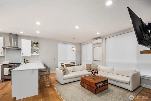 $4,250 | 1810 Northwest 89th Street, Seattle, WA 98117