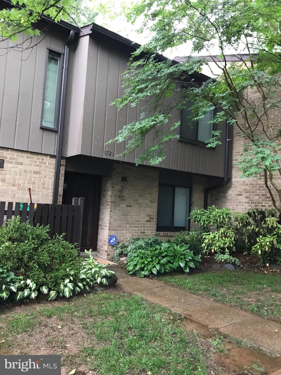 1721 Ivy Oak Square Reston, VA 20190 - Photo 1 of 40 Front