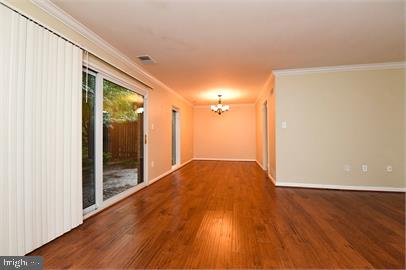 1721 Ivy Oak Square Reston, VA 20190 - Photo 2 of 40 Living / Dining