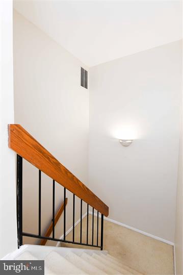 1721 Ivy Oak Square Reston, VA 20190 - Photo 18 of 40 Hallway