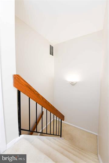1721 Ivy Oak Square Reston, VA 20190 - Photo 19 of 40 Hallway