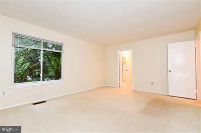 1721 Ivy Oak Square Reston, VA 20190 - Photo 20 of 40 Bedroom 1