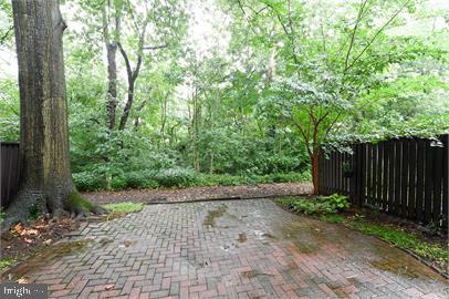 1721 Ivy Oak Square Reston, VA 20190 - Photo 40 of 40 Patio