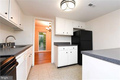 1721 Ivy Oak Square Reston, VA 20190 - Photo 10 of 40 Kitchen